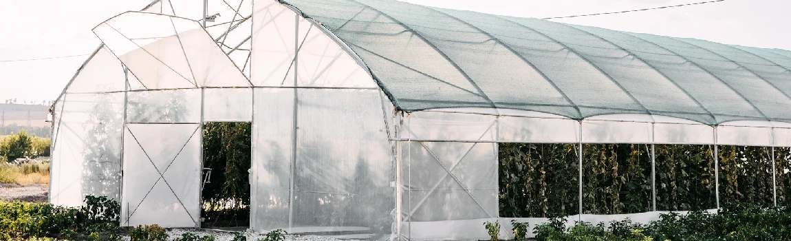 Safe And Reliable Glass Greenhouse in York Center
